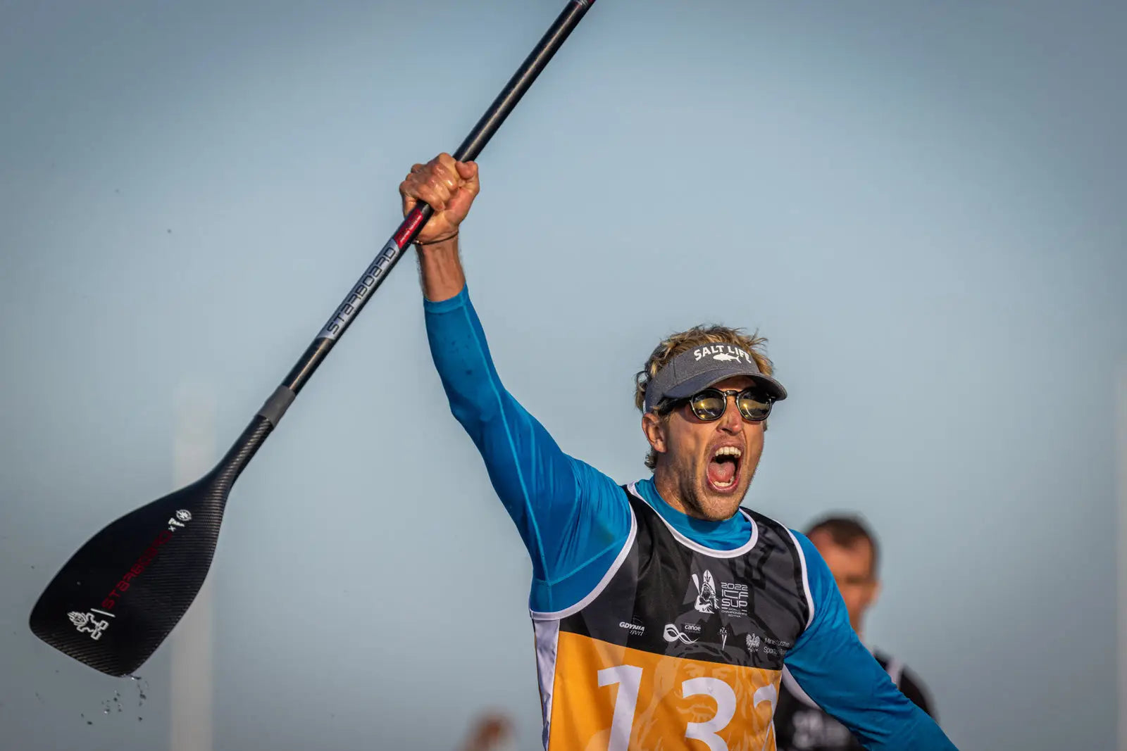 Starboard 2023 Dream Team black and red paddle with carbon fiber shaft