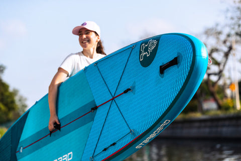 Deluxe Lite Construction: Small Bag Big Value