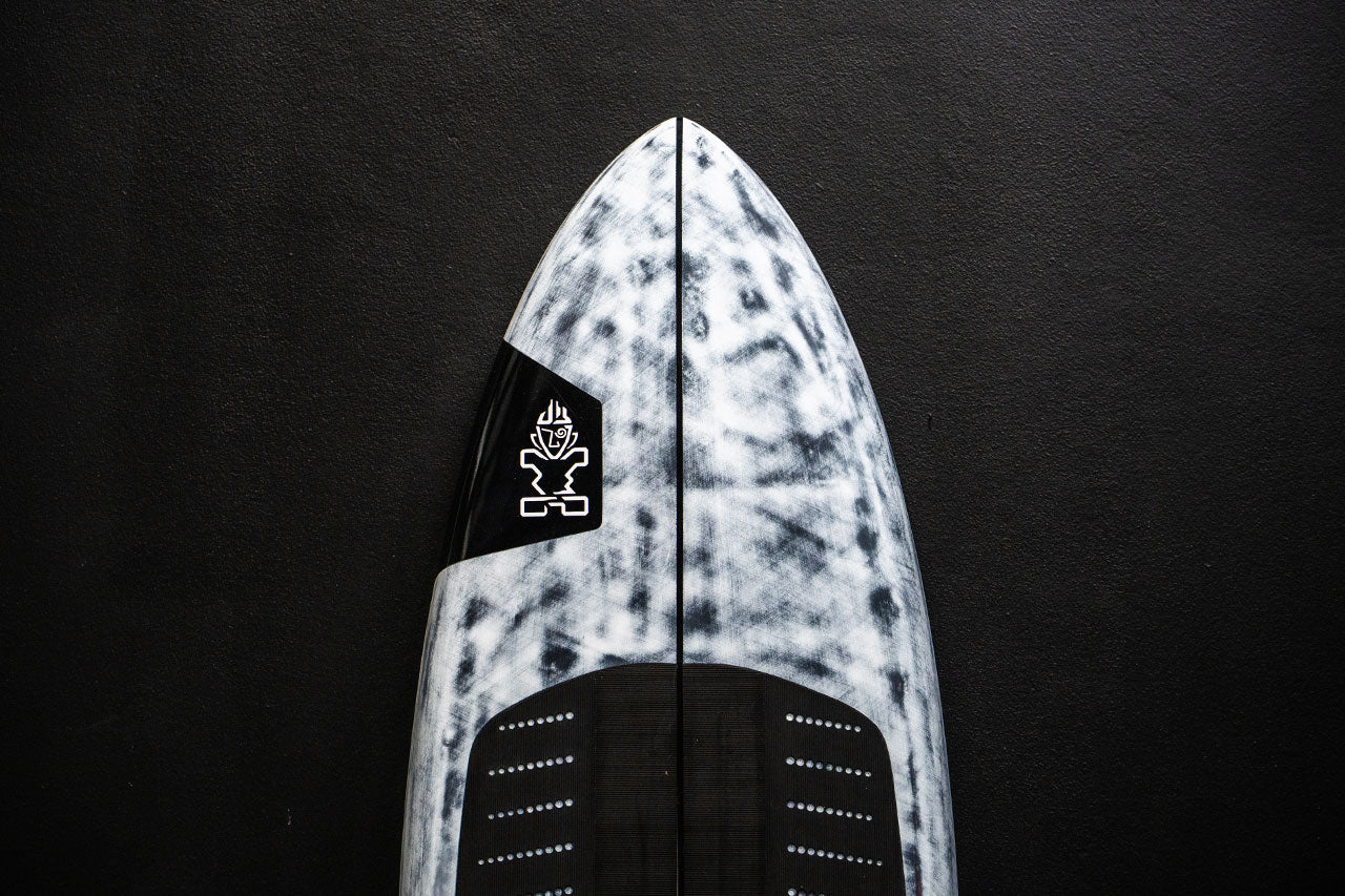 NARROW NOSE