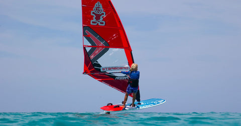 How To Learn Windfoiling With Lennart
